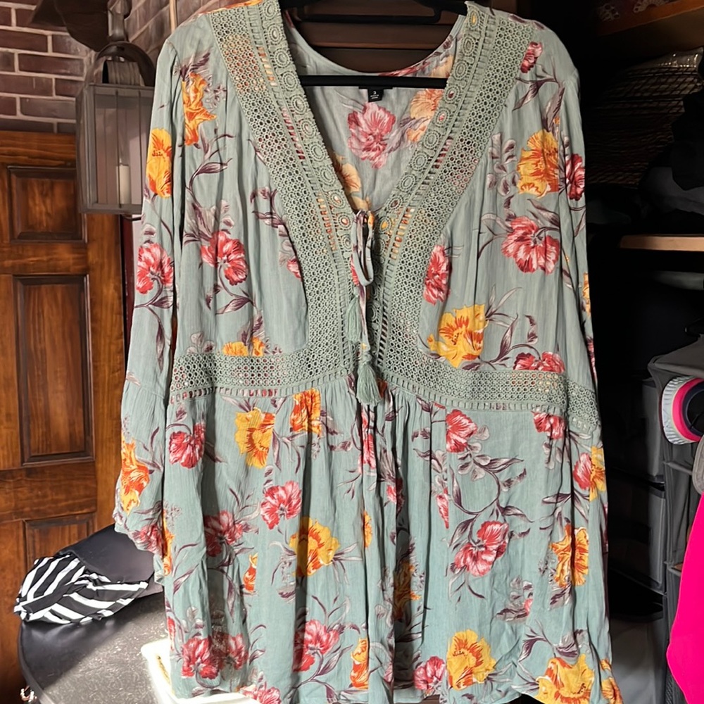 Euc Torrid top